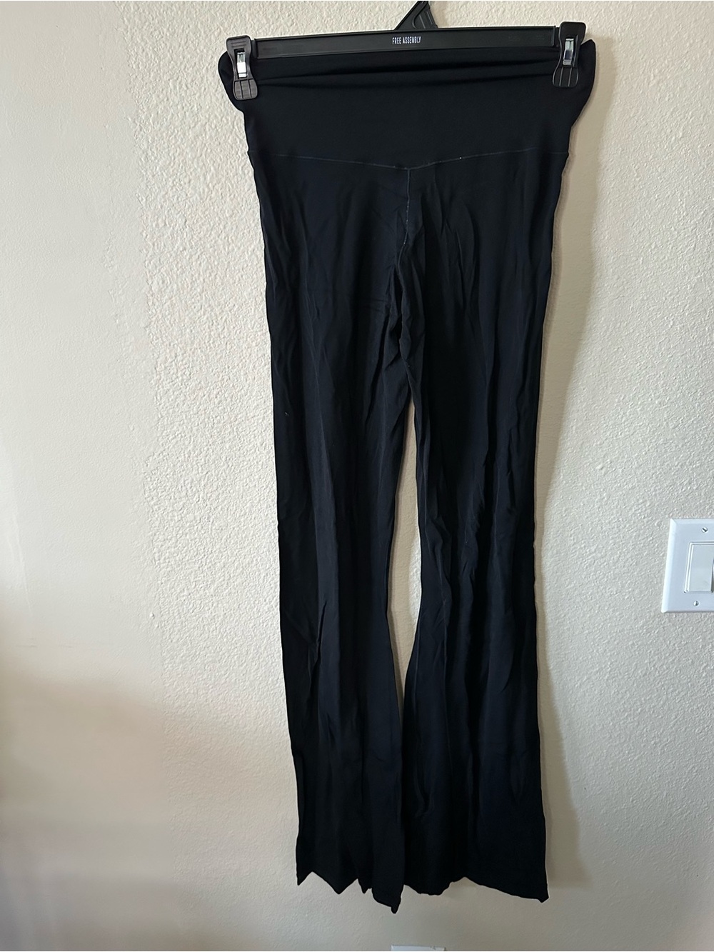 Offline women's Black Fold-Over Waist Yoga Pants flare size L/ NWOT 1228 - Picture 3 of 4